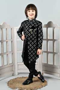 Elegante Sherwani de Seda para Niños, Estilo Real, para Bodas y Fiestas, con Artesanía Étnica de Primera Calidad - Product Image 4