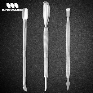 Outil de manucure double embout pour l'art des ongles, pousse-cuticules en acier inoxydable, prix de gros, par INNOVAMED - Product Image 3