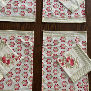 Manteles individuales y servilletas de mesa de algodón con estampado de bloque de mano Rosa Butti - Product Image 4
