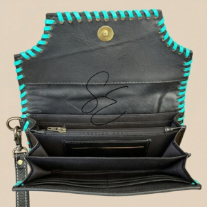 Cartera de mujer de cuero de vaca repujado estilo vintage con diseño de baraja de cartas, color turquesa, con costuras de látigo, tarjetero, monedero tipo clutch y pulsera con cremallera y pelo. - Product Image 5