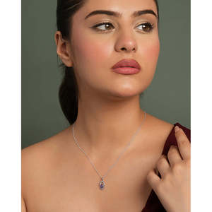 Collar con Colgante de Gota de Agua con Circonita, Diamante y Perla, Estilo Religioso en Oro de 18K - Product Image 3