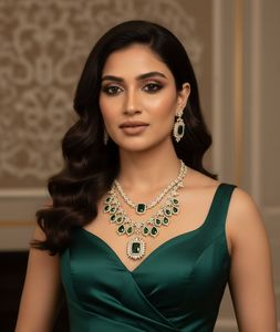 Luxurious design emerald regal royale necklace & earrings <b>set</b> made of Premium emerald <b>green</b> stones with rich royal colour - Product Image 1