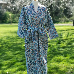Bohème fait à la main Kantha Kimono robes en tissu de coton de créateur à l'avant veste ouverte hiver femmes plage fête portant des robes - Product Image 1