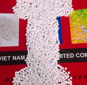 Top 1 Masterbatches en plastique PP avec charges Na2SO4 Caco3 pour granulés LDPE/HDPE Contact + 84913285805 - Product Image 4