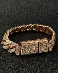 Cadena Cubana Personalizada con Moissanita VVS, Estilo Hip Hop, Brazalete con Letra y Diamantes Baguette, Joyería Fina Moderna para Hombre - Product Image 4