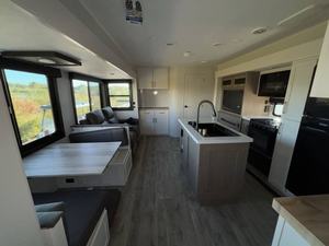Nouvelle caravane familiale tout-terrain de luxe Jayco E-a-g-l-e H-t 312BHOK 2026, maison mobile sur mesure, triple couchage superposé, caravane de voyage en aluminium - Product Image 6