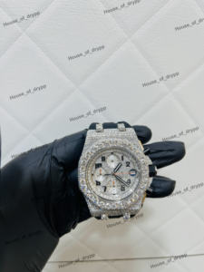 Reloj cronógrafo con esfera de diamantes Moissanite para hombre, estilo hip hop de lujo, en acero inoxidable resistente, reloj de pulsera para hombre. - Product Image 1