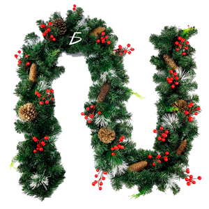 Guirnalda Navideña de Lujo de 2.7 m con Follaje Artificial Nevado de PVC, Frutas Confitadas y Fresas Rojas para Decoración de Bodas - Product Image 1