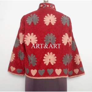 Chaqueta Acolchada Bordada de Algodón para Invierno, Ropa de Playa para Mujer, Estilo Festivo, Regalo Único para Ella, Borde Libre - Product Image 1