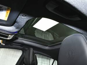 Listo para Enviar: GLC 63 S E AMG Coupé Performance 4MATIC 2025 con Techo Panorámico Completo, Usado - Product Image 6