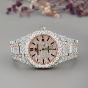 "Montre Glacée Personnalisée pour Homme avec Pierres de Luxe en Moissanite Or Rose 18K et Fenêtre de Cadran en Verre Plaqué Or Blanc" - Product Image 4