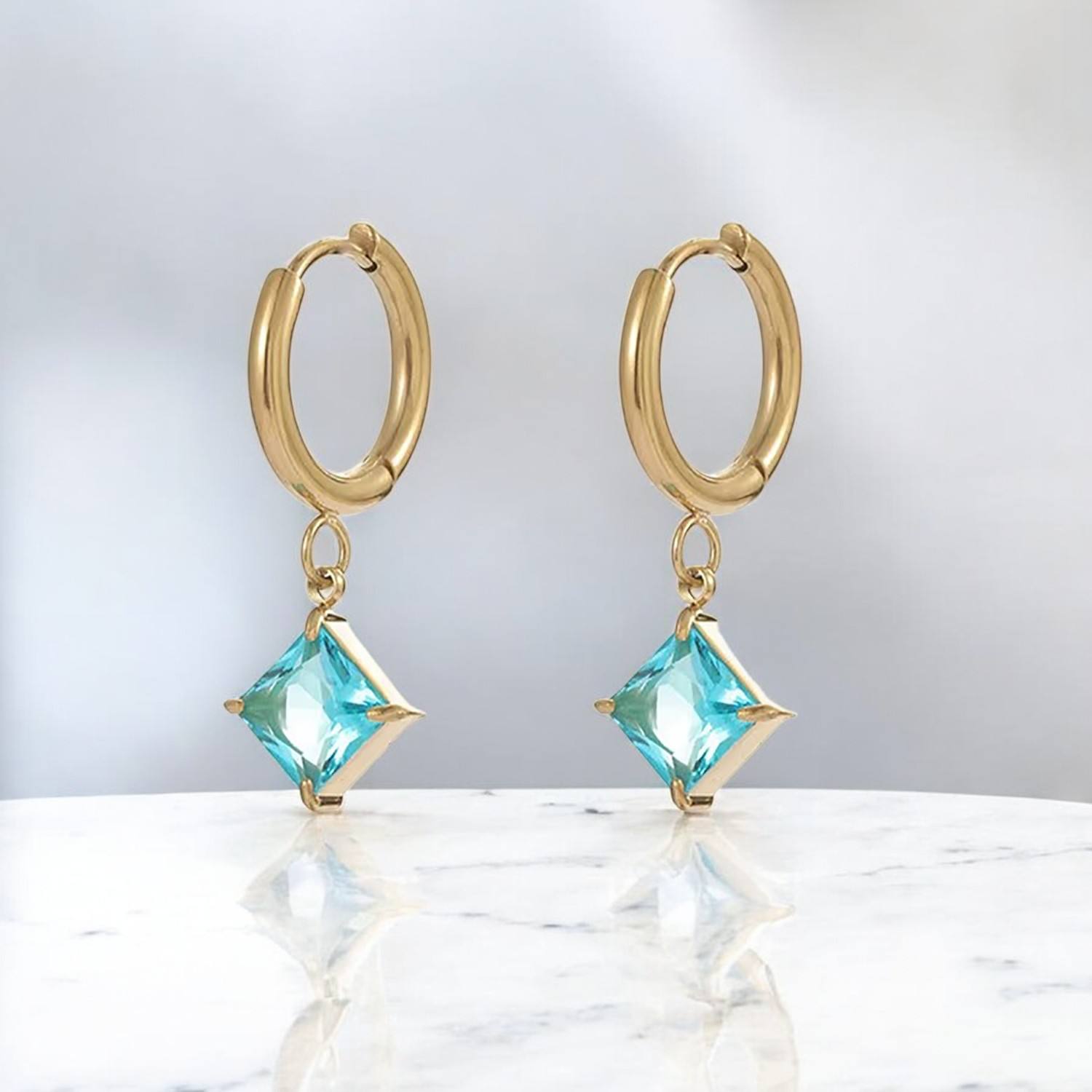 ควอตซ์บุษราคัมสีฟ้า