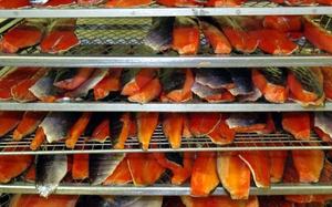 ปลาปังกัสิอุสรมควัน 100% ธรรมชาติ พรีเมียม ขายส่ง เนื้อปลาทอดโปรตีนสูง ขนมขบเคี้ยวเพื่อสุขภาพ นำเข้าจากเวียดนาม อายุการเก็บรักษา 12+ เดือน - Product Image 3