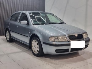 SKODA OCTAVIA 1.9 TDI AMBIENTE 5 portes d'occasion, conduite à gauche/droite - Product Image 3