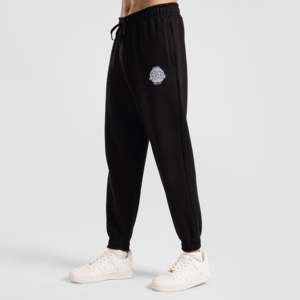 Pantalon de jogging Hyper Joggers - 100% coton noir, coupe régulière, style évasé, en molleton bouclette avec logo personnalisable et décoration plissée - Product Image 3