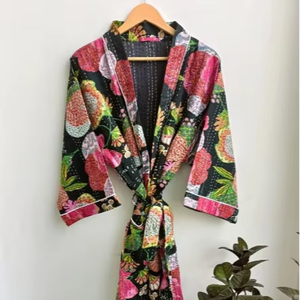 Kimono en coton matelassé Kantha fait à la main manteau de luxe Style indien imprimé de fruits vêtements de nuit thermiques Robe à cordon pour l'été gratuit - Product Image 1