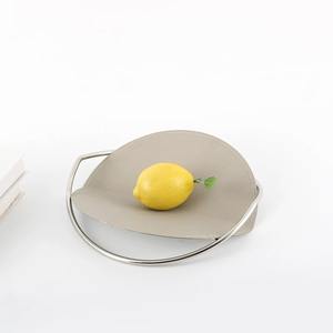 Tazón decorativo de comida y fruta para bodas en lujoso diseño clásico de Metal perfecto para un Restaurante elegante que sirve a los recién llegados - Product Image 1