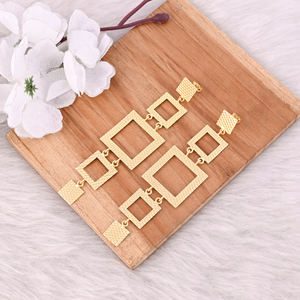 Pendientes Largos de Latón Chapado en Oro Estilo Bohemio para Mujer, Regalo Elegante para Bodas, Compromisos, Fiestas y Aniversarios - Product Image 3