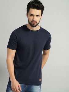 Camiseta de hombre personalizable de venta de exportación, agregue su texto de logotipo o ilustraciones para eventos y regalos de la India - Product Image 4