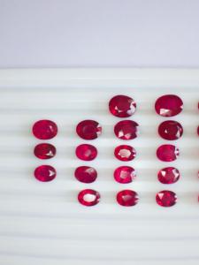 Piedra preciosa de rubí tratada con calor Natural de calidad AAA, piezas hermosas únicas, joyería con excelente Color rojo y certificado IGI - Product Image 4