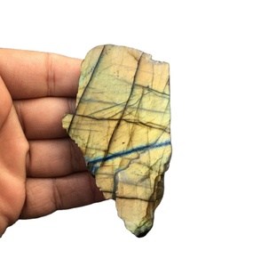 Labradorite naturelle brute, grand Flash, spécimen brut, fabrication de bijoux, Collection de pierres rares, coupe de Style - Product Image 1