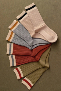 Calcetines Deportivos Premium con Diseño Gráfico, Estilo Urbano, Transpirables, de Algodón, para Uso Diario, Diseño Moderno para Marcas de Moda, Venta al por Mayor y Menor - Product Image 6