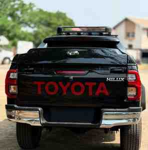 Limpia 2020 T o y o t a H i l u x G R En Excelente Estado - Product Image 5