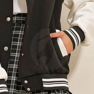 Vestes d'hiver pour adultes Lettermen tricotées à la main en coton fabriqué au Pakistan pour femmes - Product Image 6