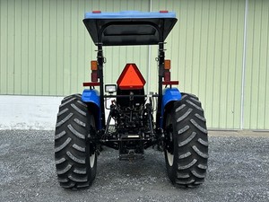 TT75A/Tractor agrícola asequible Original bastante usado Shanghai Holland T1104 110HP a la venta - Product Image 3