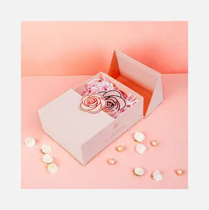 핫 세일 사용자 정의 로고 나비 넥타이 마그네틱 뚜껑 중간 오픈 장미 직사각형 가짜 꽃 장식 선물 포장 상자