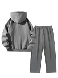 Chándal de hombre personalizado de alta calidad Diseño ajustado multicolor con patrón sólido Precios al por mayor para uso en invierno - Product Image 2