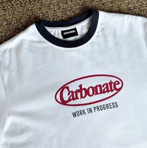 Camiseta con estampado de letras de carbonato para hombre, Camiseta de algodón de estilo coreano Retro, manga corta, cuello redondo, moda informal, ropa diaria, Top - Product Image 5