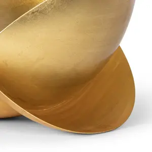 Escultura Metálica de Lujo con Diseño de Onda Dorada, Fundición Antigua Moderna, Pieza Decorativa Pulida para el Centro de un Vestíbulo de Hotel, por ZAHID EXPORTS - Product Image 3