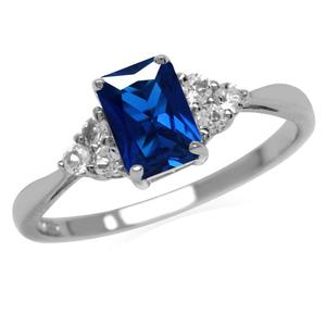 Bague signet solitaire moderne à taille émeraude, bijou rectangulaire élégant et affirmé, bague fine géométrique minimaliste, nouvelle arrivée - Product Image 1