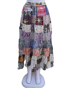 Jupe en coton patchwork taille unique, imprimé floral bohème, respirante, décontractée, à enrouler pour l'été, réversible avec taille naturelle - Product Image 6