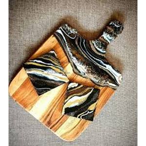 Posavasos de resina cuadrada de abeja dorada de pulpa geométrica con brillo Natural personalizado y madera de acacia de mango, el mejor posavasos con antideslizante - Product Image 5