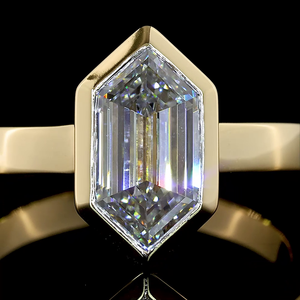 Bague de fiançailles solitaire en argent 925 avec moissanite de 2,15 carats, forme marquise étagée, bijoux de mariée élégants, classique, sertie à griffes - Product Image 6