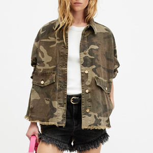 Venta al por mayor de chaquetas de mezclilla bordadas personalizadas para las mujeres de peso pesado con relleno de algodón teñido a las especificaciones del fabricante - Product Image 6