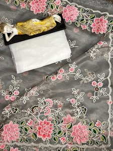 Nouveau designer de lancement pour mariage et festival Georgette Saree pour l'exportation dans le monde entier disponible au prix de gros - Product Image 3
