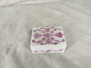 Vente à l'exportation de bijoux en marbre martelé 10x7.5 cm avec motif de nacre rose disponibles chez Bulk Supply from India - Product Image 2