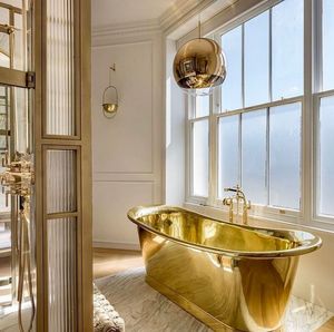 <b>Vintage</b> brass bath tub crafted by artisans to <b>match</b> traditional bathroom themes in heritage home designs - Product Image 6