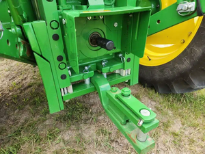 Mini Cargadora Retroexcavadora John Deere 6130M Usada de la Mejor Calidad, 9 Toneladas, 2023 - Product Image 6