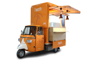 Chariot de restauration mobile à 3 roues avec cadre en acier inoxydable résistant à la rouille et remorque pour la vente de nourriture de rue pour une utilisation en extérieur - Product Image 5