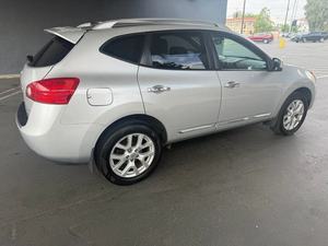 Nissan Rogue SV AWD 2011 - Product Image 5