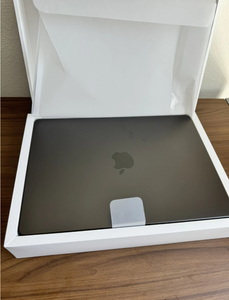 2024 Release New AppleMacBook Pro14 - 16-inch M4 Pro 18GB RAM 512GB - 1TB Laptop - Space Black / Silver - Product Image 2