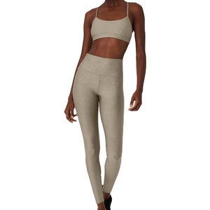 Nuevo diseño de conjunto de compresión para mujer elegante antiarrugas sin costuras Fitness Leggings y Sujetador deportivo Activewear para gimnasio y ejercicio - Product Image 6