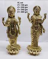 Sculpture artisanale en laiton de style traditionnel représentant le Dieu Vishnu et la déesse Lakshmi par HANDICRAFTS INN