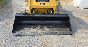 Cargadora Compacta CATERPILLAR 299D2 con Cabina EROPS, Calefacción y Aire Acondicionado, Pantalla Avanzada con Cámara, Sistema Hidráulico Auxiliar de Alto Flujo - Product Image 6