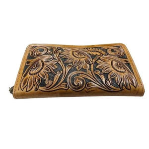 Cartera marrón de cuero Vintage para mujer del fabricante indio cierre de cremallera larga con múltiples ranuras diseño grabado - Product Image 6