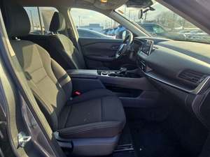 EN EXCELENTE ESTADO, Nissan Rogue S AWD 2024 con TRANSMISIÓN AUTOMÁTICA - Product Image 3